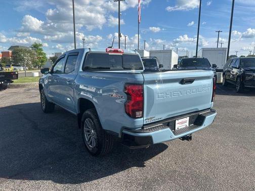 Snowdrift Metallic 2025 Chevrolet Colorado LT