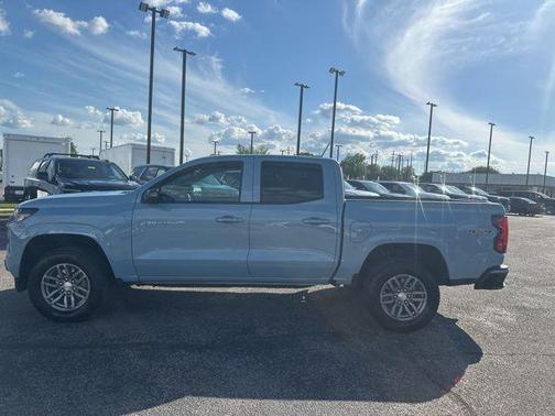Snowdrift Metallic 2025 Chevrolet Colorado LT