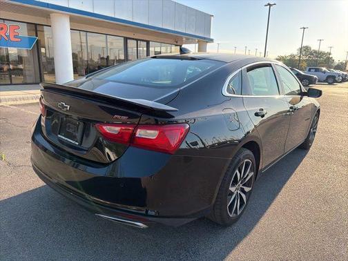 Mosaic Black Metallic 2024 Chevrolet Malibu FWD RS