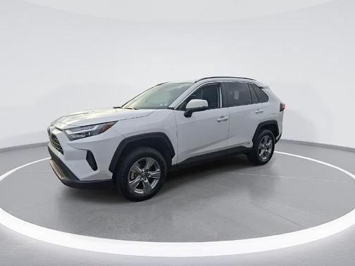 Ice Cap 2025 Toyota RAV4 Hybrid XLE