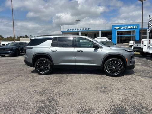 Sterling Gray Metallic 2026 Chevrolet Traverse LT