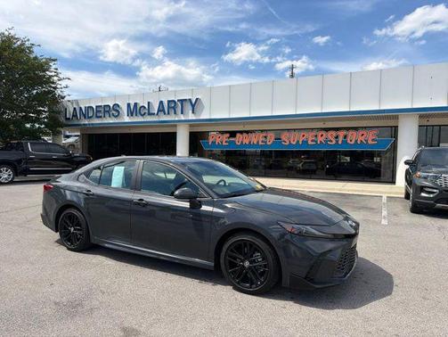 Underground 2025 Toyota Camry SE
