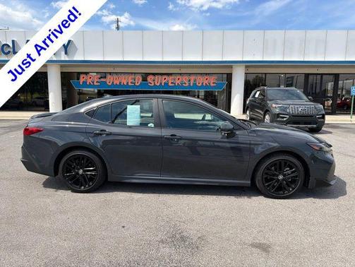 Underground 2025 Toyota Camry SE