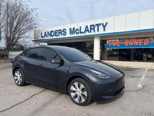 2024 Tesla Model Y Long Range Dual Motor All-Wheel Drive