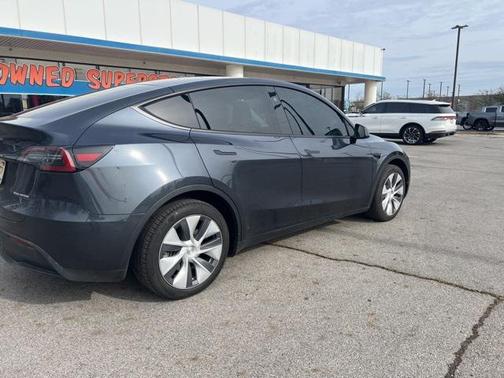2024 Tesla Model Y Long Range Dual Motor All-Wheel Drive