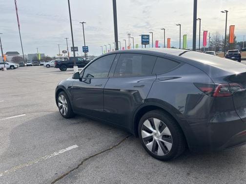 2024 Tesla Model Y Long Range Dual Motor All-Wheel Drive