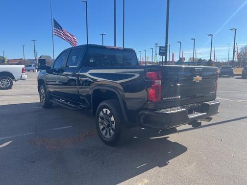 2024 Chevrolet Silverado 2500 Custom