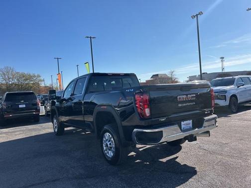 2025 GMC Sierra 2500 SLE