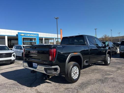 2025 GMC Sierra 2500 SLE