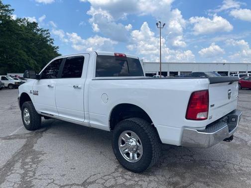 2017 RAM 2500 SLT Crew Cab 4x4 6'4' Box