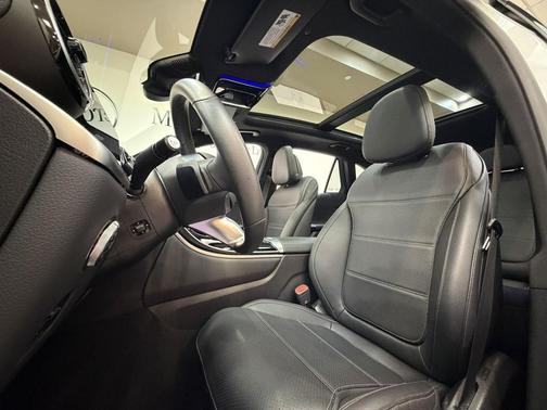 Cirrus Silver Metallic 2025 Mercedes-Benz GLC 300 Base