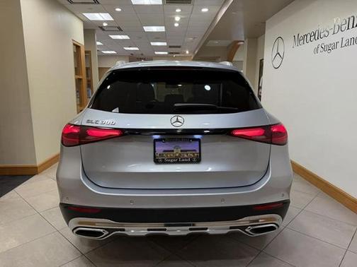 Cirrus Silver Metallic 2025 Mercedes-Benz GLC 300 Base