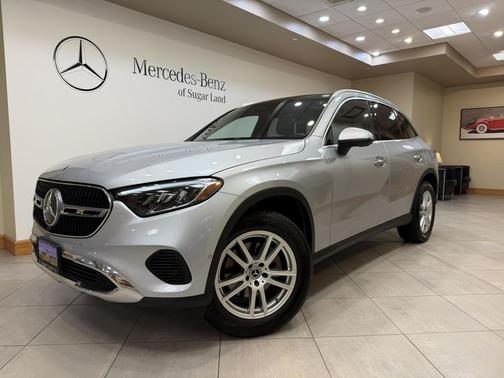 Cirrus Silver Metallic 2025 Mercedes-Benz GLC 300 Base