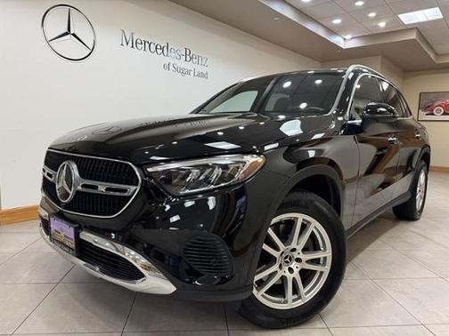 Black 2025 Mercedes-Benz GLC 300 Base
