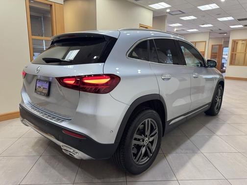 2025 Mercedes-Benz GLA 250 4MATIC