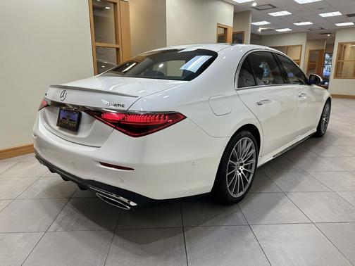 2022 Mercedes-Benz S-Class 4MATIC