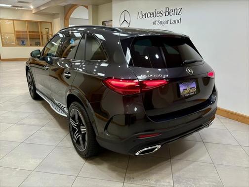 2025 Mercedes-Benz GLC 300 Base