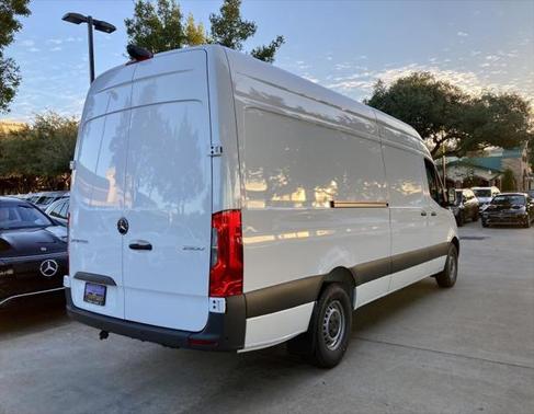 2024 Mercedes-Benz Sprinter 2500 High Roof