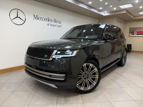 British Racing Green SV Bespoke Ultra Met Gloss 2025 Land Rover Range Rover P400 SE