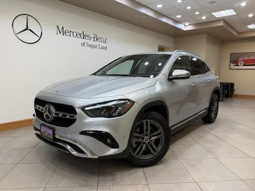 Cirrus Silver Metallic 2025 Mercedes-Benz GLA 250 4MATIC