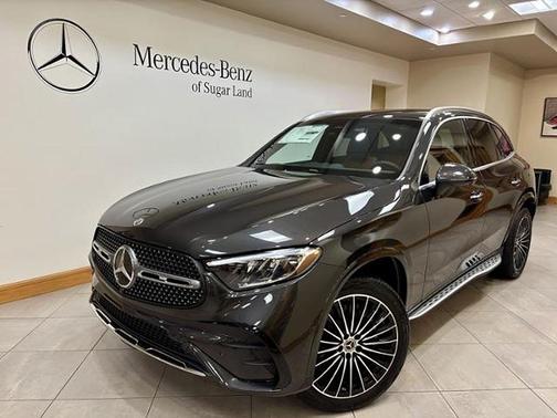 Graphite Grey Metallic 2026 Mercedes-Benz GLC 300 Base