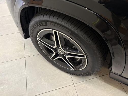 Obsidian Black Metallic 2026 Mercedes-Benz GLE 350 4MATIC