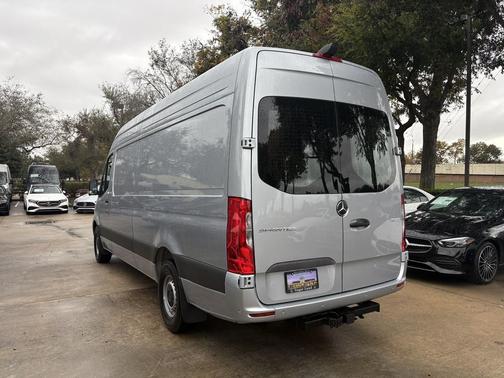 2026 Mercedes-Benz Sprinter 2500 High Roof