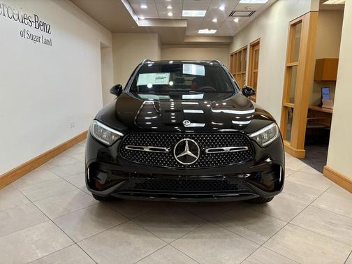2026 Mercedes-Benz GLC 300 Base