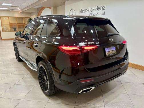 2026 Mercedes-Benz GLC 300 Base