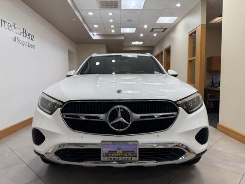 2025 Mercedes-Benz GLC 300 Base