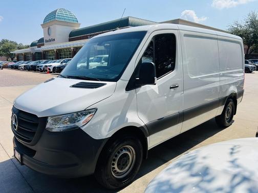 2024 Mercedes-Benz Sprinter 2500 Standard Roof