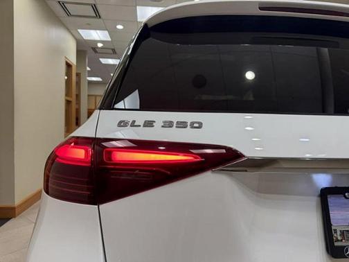 Polar White 2026 Mercedes-Benz GLE 350 Base