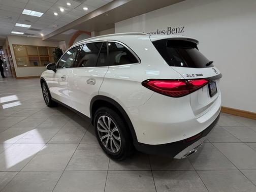 2024 Mercedes-Benz GLC 300 4MATIC