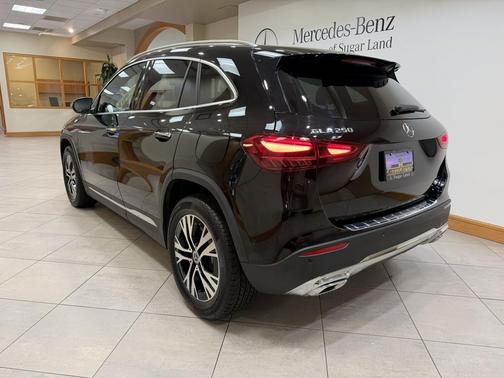 2025 Mercedes-Benz GLA 250 4MATIC
