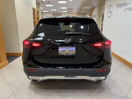 Night Black 2025 Mercedes-Benz GLA 250 4MATIC