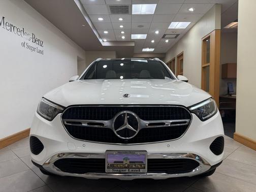 2025 Mercedes-Benz GLC 300 Base