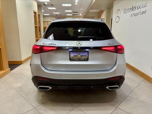 2025 Mercedes-Benz GLC 350e Base