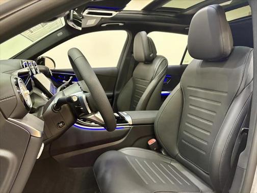 2025 Mercedes-Benz GLC 350e Base