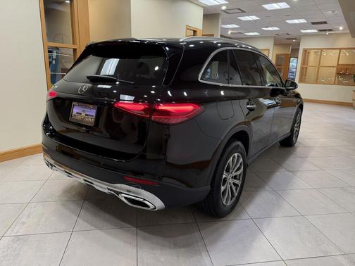 Black 2025 Mercedes-Benz GLC 300 Base