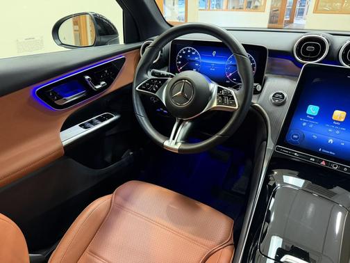 Black 2025 Mercedes-Benz GLC 300 Base