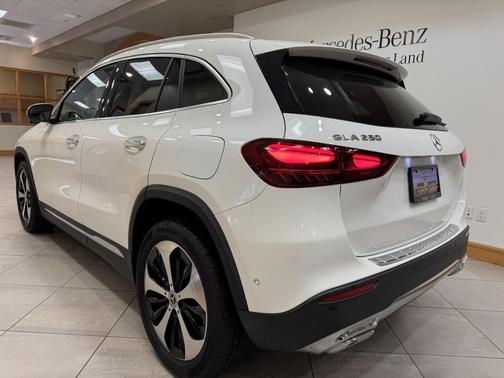 2025 Mercedes-Benz GLA 250 4MATIC