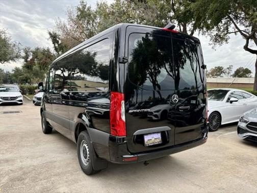 2025 Mercedes-Benz Sprinter 2500 Standard Roof