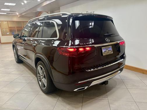 2025 Mercedes-Benz GLS 450 4MATIC