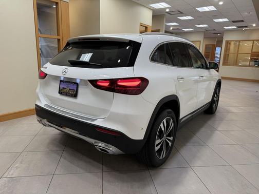 2025 Mercedes-Benz GLA 250 4MATIC