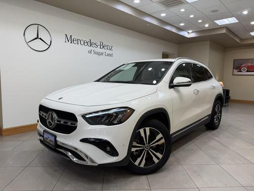 Polar White 2025 Mercedes-Benz GLA 250 4MATIC
