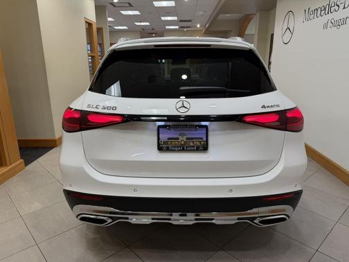 2026 Mercedes-Benz GLC 300 4MATIC