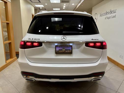 2026 Mercedes-Benz GLS 580 4MATIC