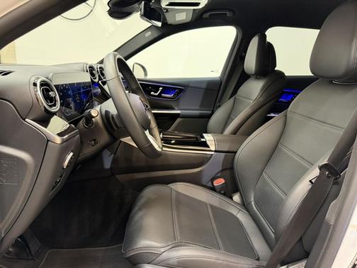 2025 Mercedes-Benz GLC 300 Base