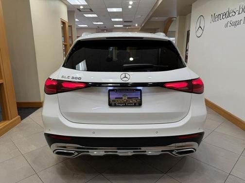 Polar White 2025 Mercedes-Benz GLC 300 Base