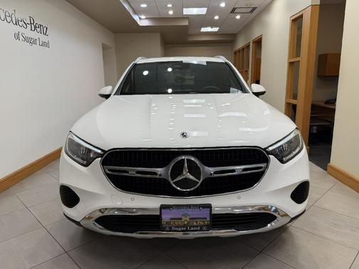 2025 Mercedes-Benz GLC 300 Base